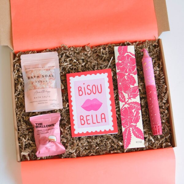 valentijn brievenbus cadeau valentijn bisou bella valentijnscadeau door de brievenbus pynappel