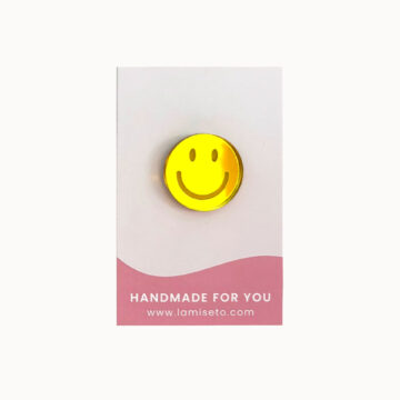 smiley pin broche symbolisch cadeautje