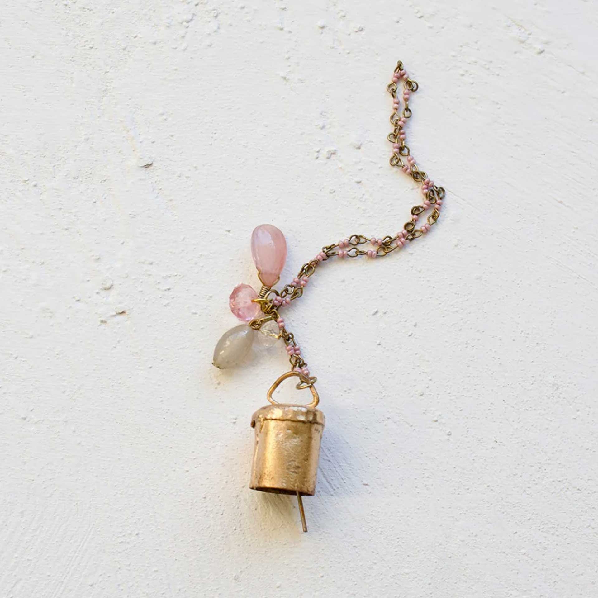 decoratieve hanger bel hanger roze kralen edelstenen weldaad pynappel