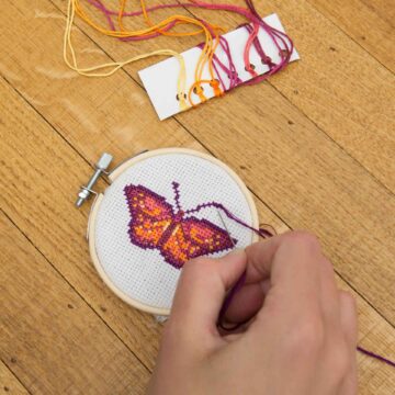vlinder borduurkit kikkerland borduur kit mini butterfly kruissteek borduursetje diy kits borduren pynappel
