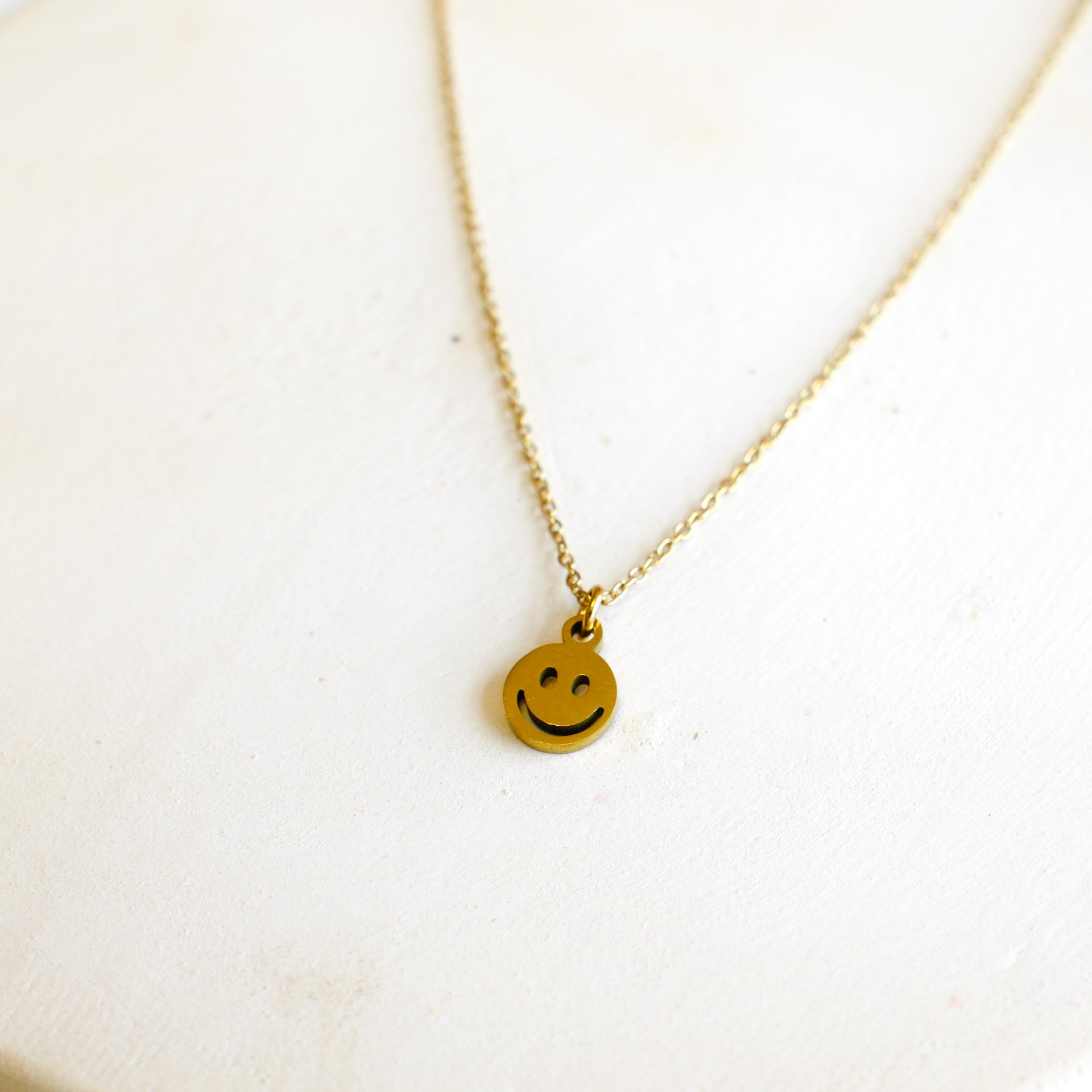 smiley ketting roestvrij staal bazou ketting met smiley pynappel