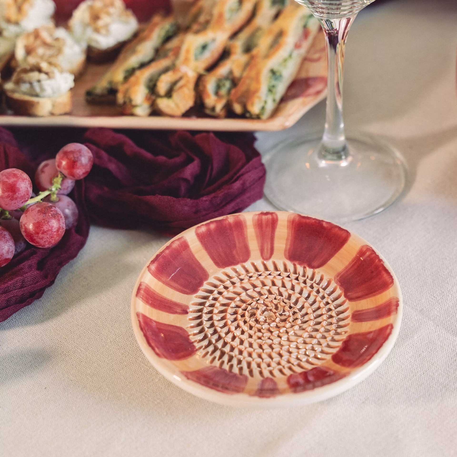 rasp bordje noelle alfar tierra cocida raspbordje knoflook rasp pynappel kerst kerstcadeaus onder 20 euro