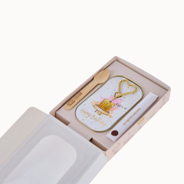 brievenbus cake versturen happy birthday wondercake wondercandle cake verjaardagscake pynappel brievenbus cadeau
