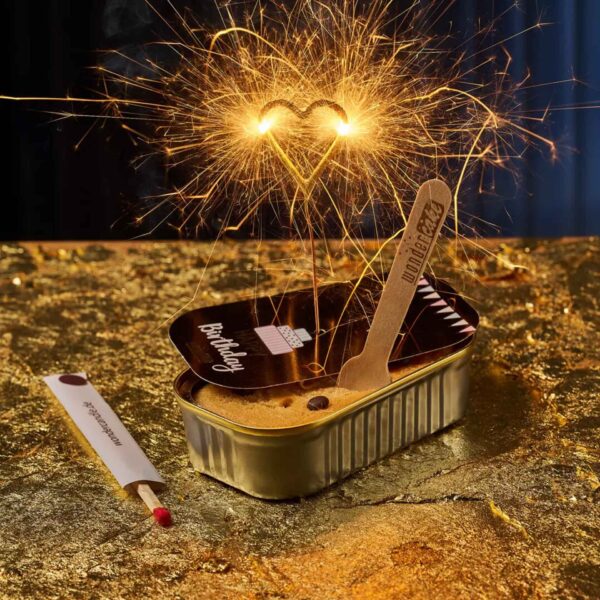 brievenbus cake versturen wondercake wondercandle cake pynappel brievenbus cadeau