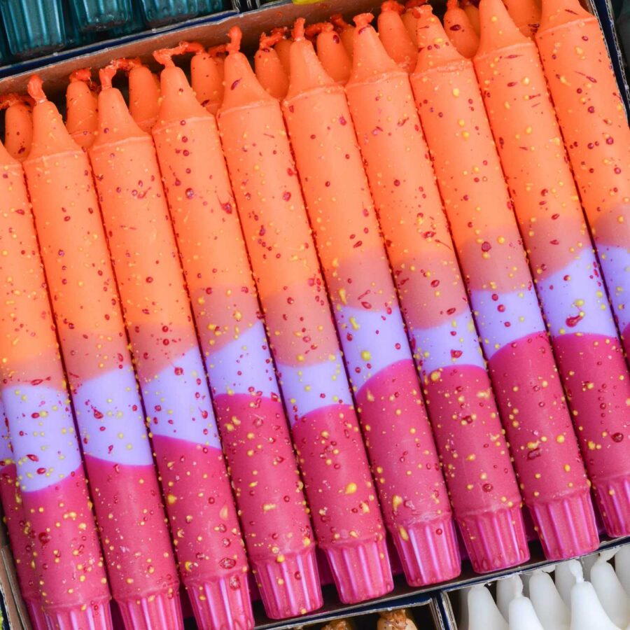kleurrijke kaarsen dip dye kaarsen nordtrice confetti kaarsen oranje lavendel pynappel